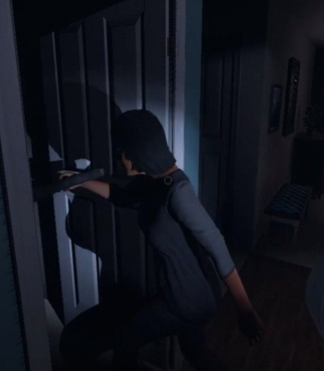 A player enters a room in Phasmophobia