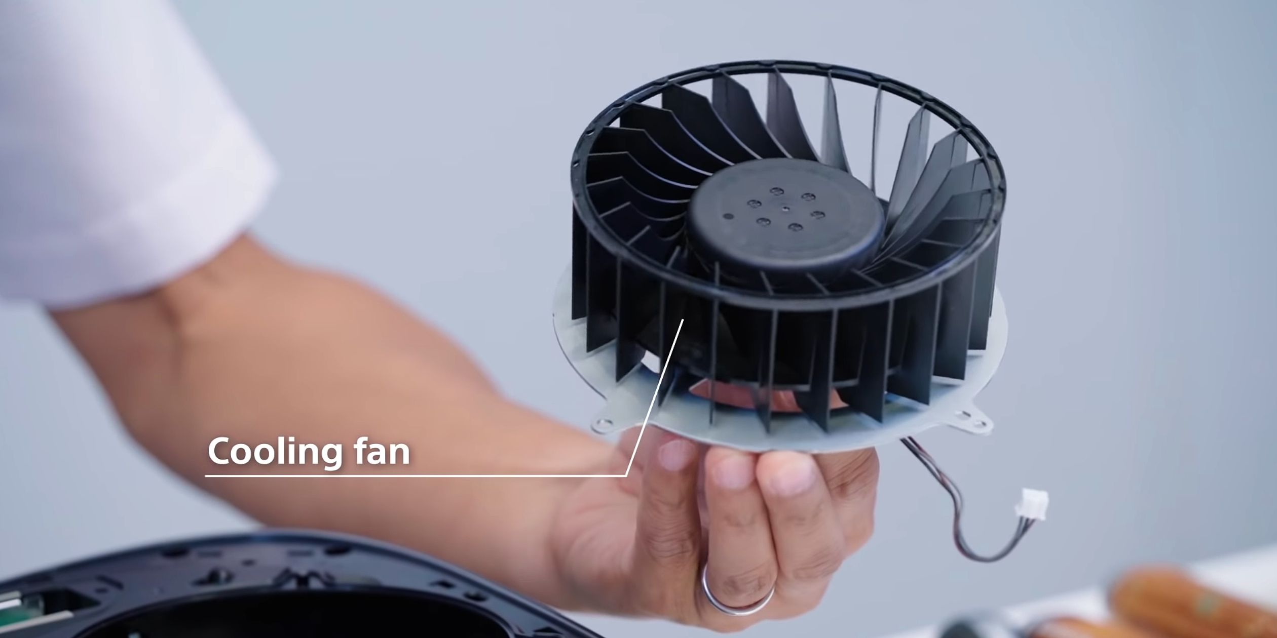 PlayStation 5 Teardown Cooling Fan Performance