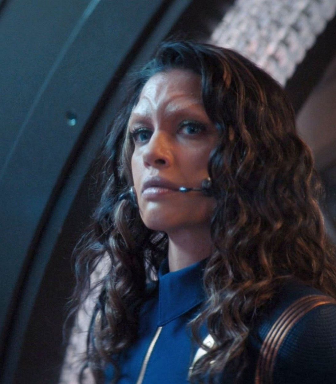 Rachael Ancheril as Commander Nhan in Star Trek Discovery vertical