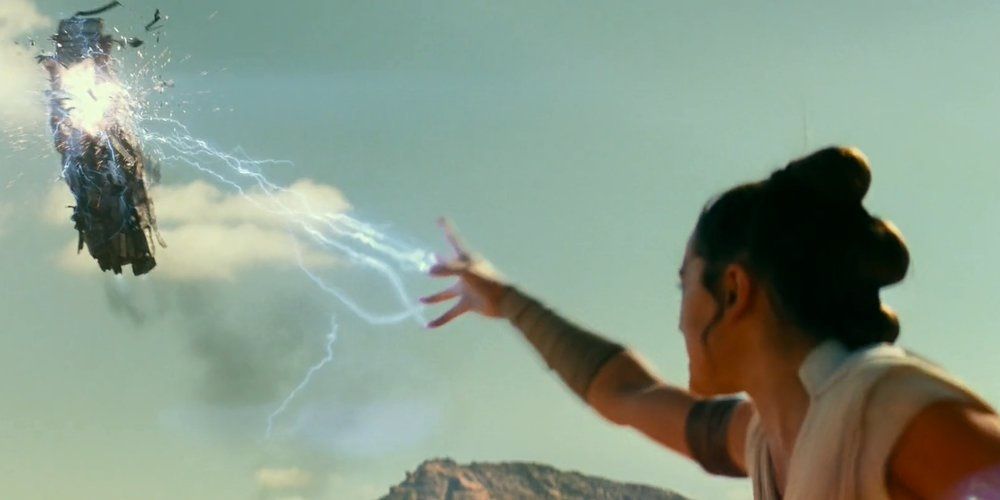 Rey blows up a transport in The Rise of Skywalker