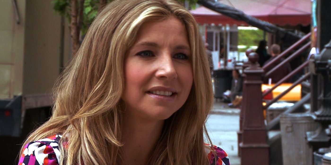 Sarah Chalke as Stella in How I Met Your Mother