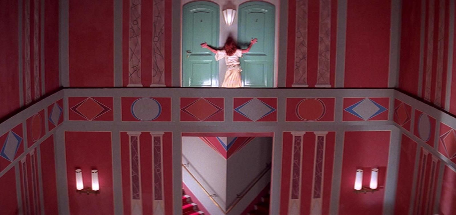 suspiria Cropped