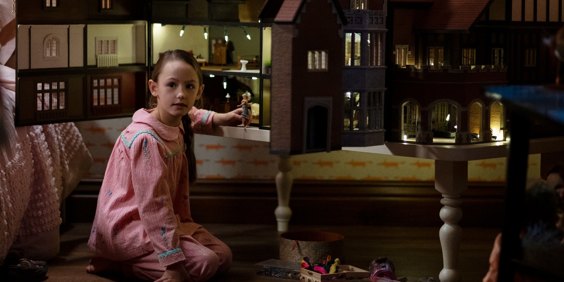 The Haunting of Bly Manor Flora's Dollhouse