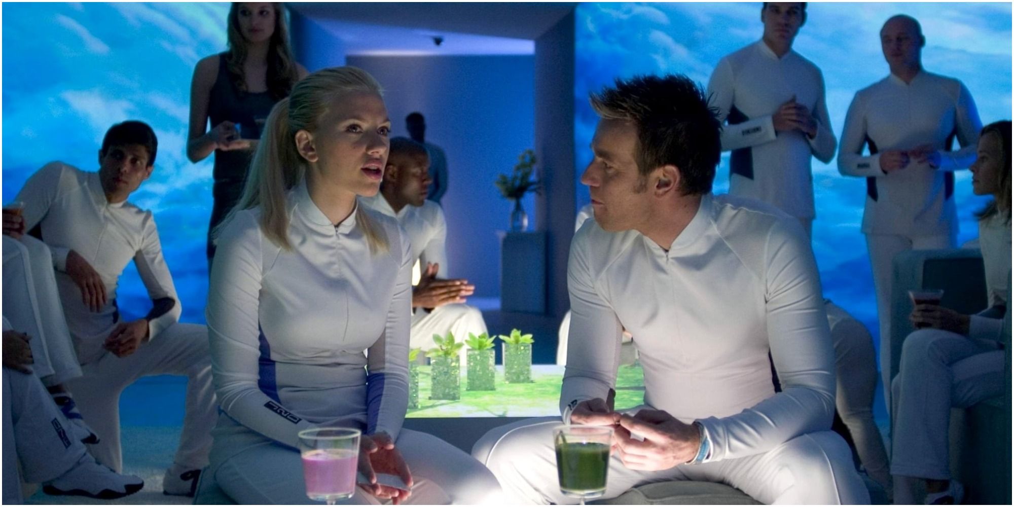 A screenshot of Ewan McGregor&rsquo;s Lincoln Six-Echo and Scarlett Johansson&rsquo;s Jordan Two-Delta in The Island