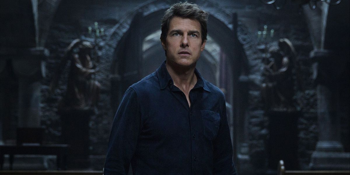 Nick Morton stands in an ancient tomb in The Mummy