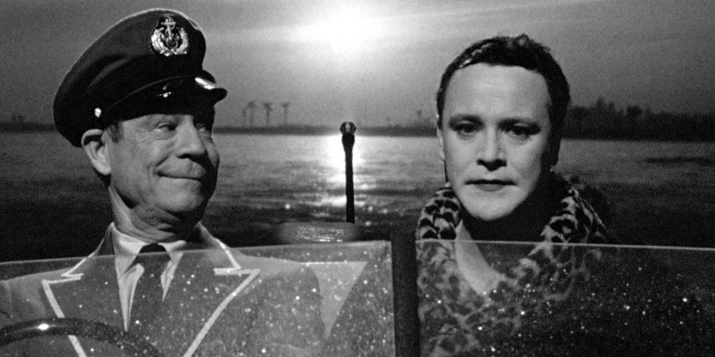 Osgood and Joey in a speed boat in Some Like It Hot