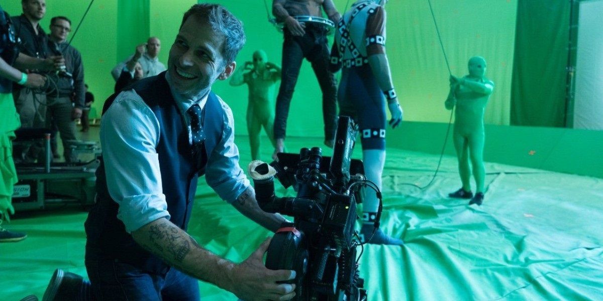 Zack Snyder on the set of Justice League