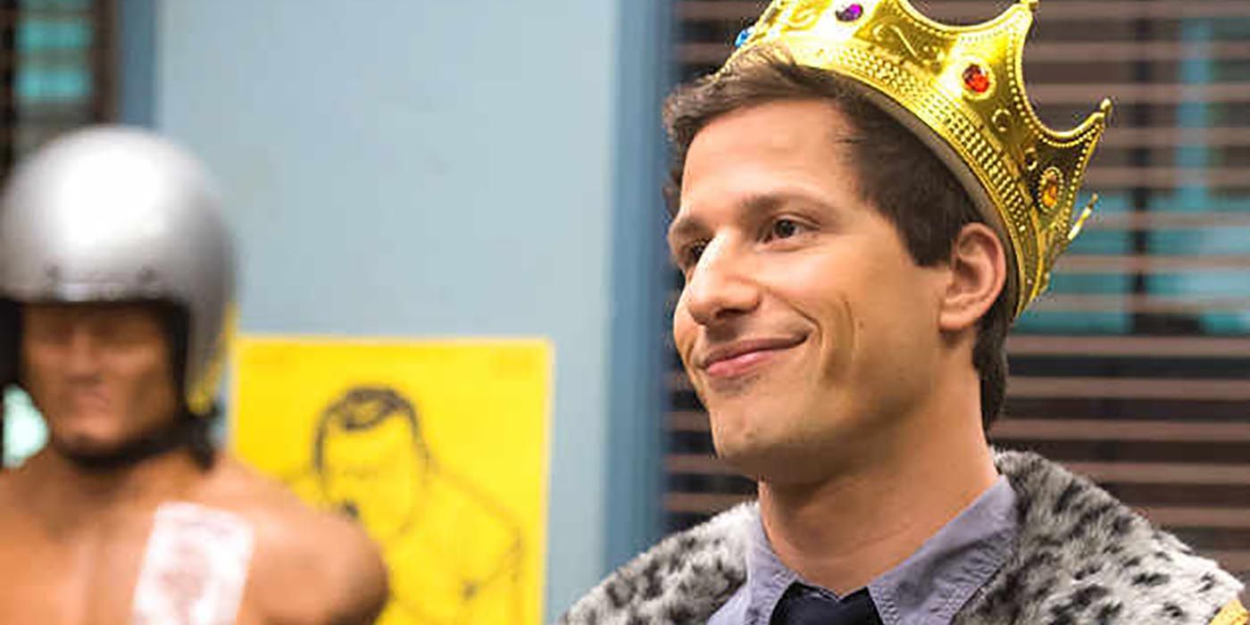Jake wearing a crown on Halloween on Brooklyn Nine-Nine