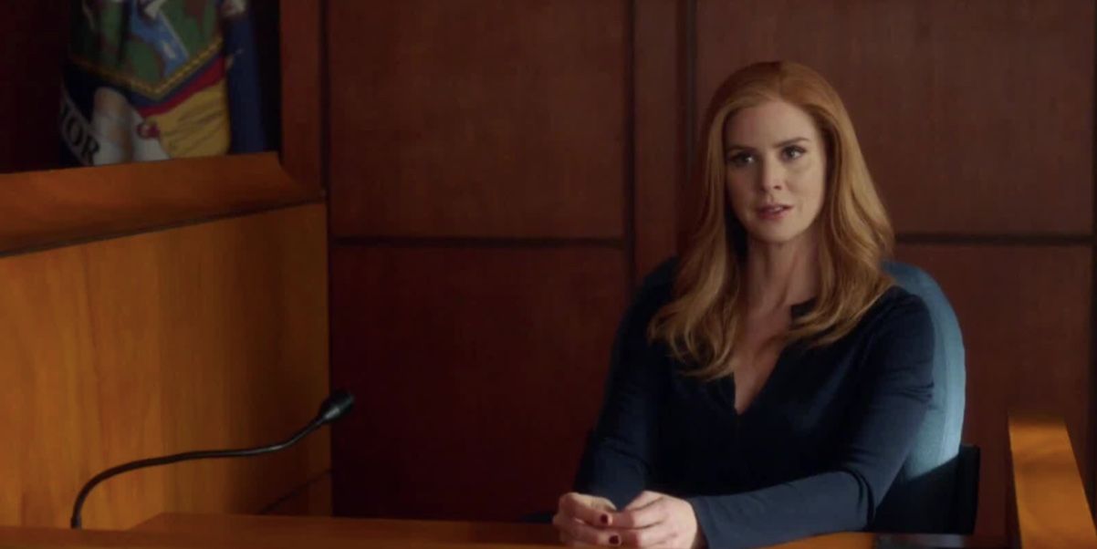 Donna on the stand in Suits