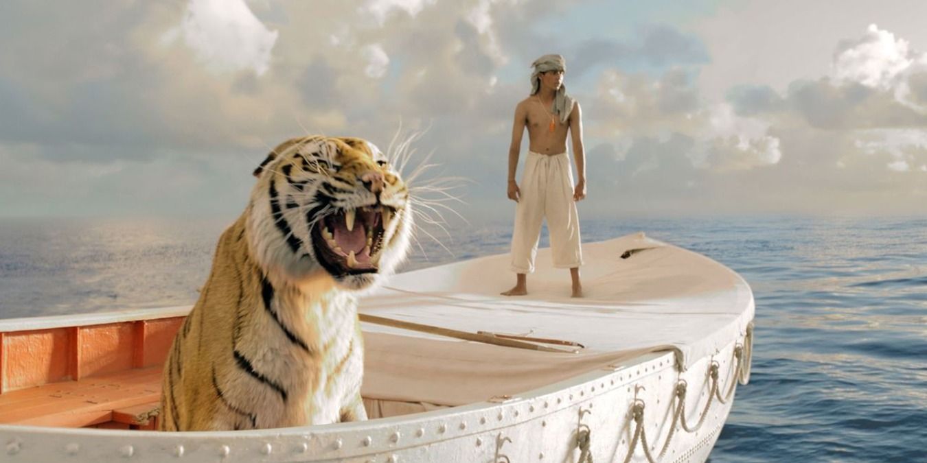 Richard Parker and Pi on a boat at sea in Life of Pi