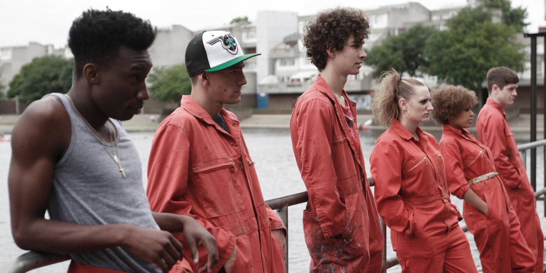 Misfits,cast standing next to each other