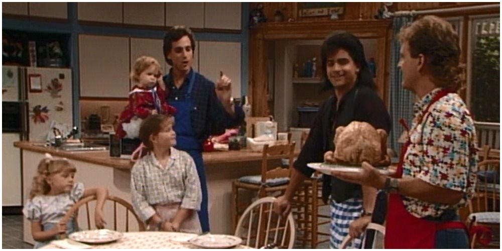 10 Classic Thanksgiving Sitcom Episodes To Stream On Netflix Or Hulu Ranked By IMDb