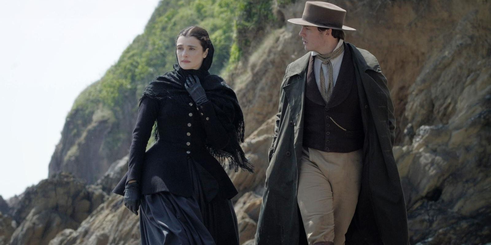 Rachel Weisz and Sam Claflin in My Cousin Rachel