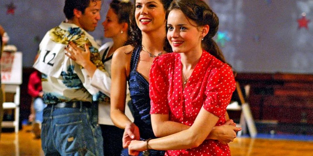 Rory and Lorelai on a dance floor in Gilmore Girls