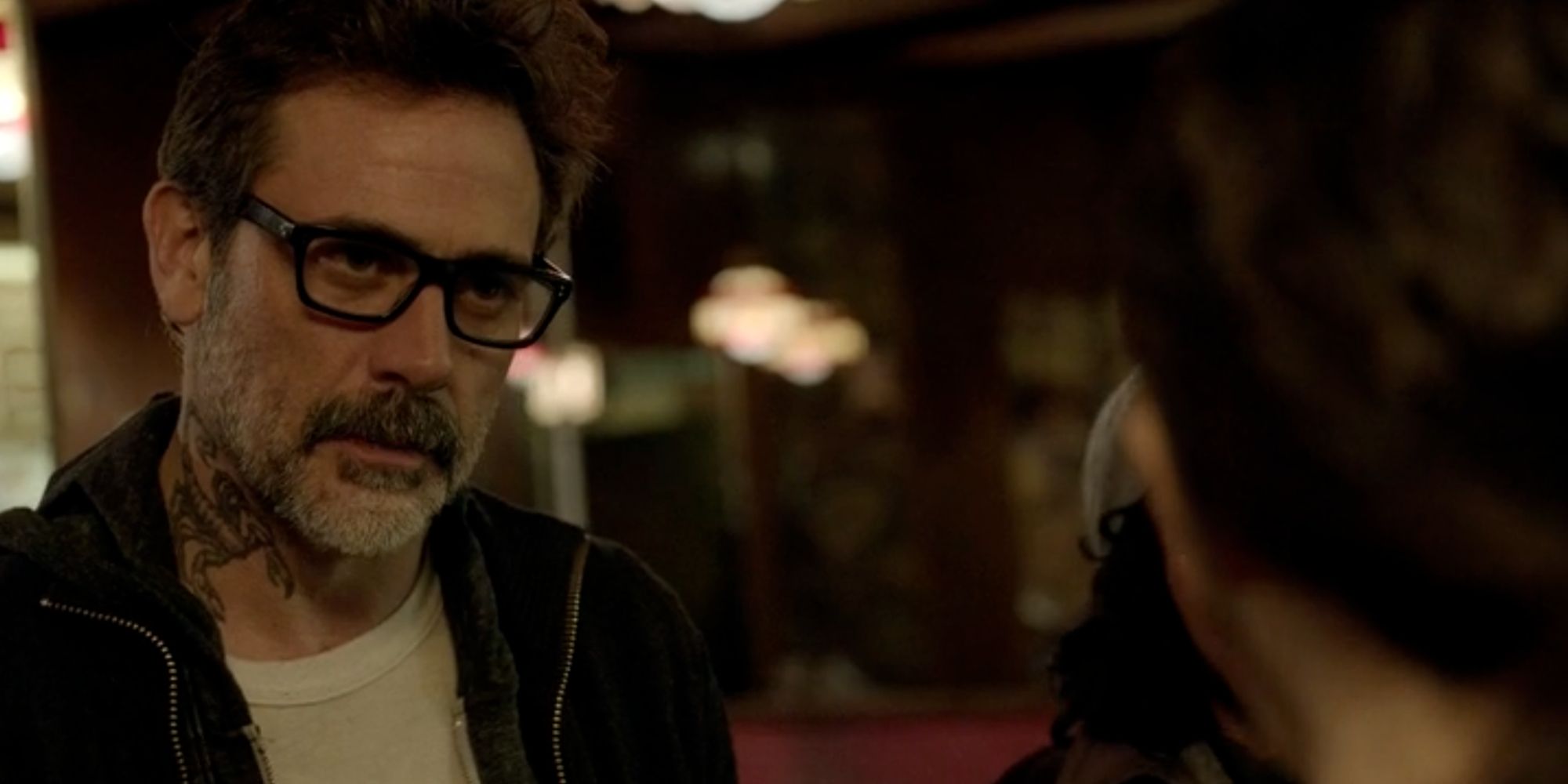 Jeffrey Dean Morgan looks serious in Shameless