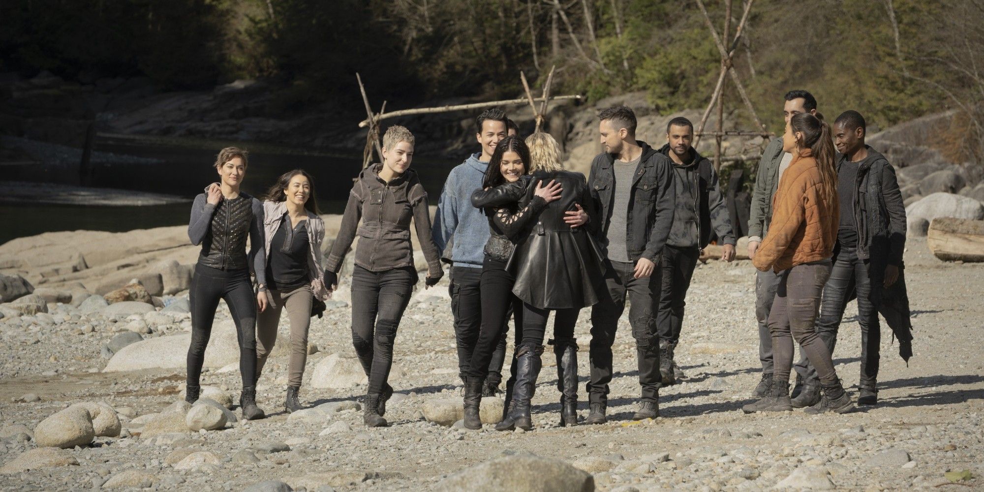 Clarke Griffin reunites with Octavia Blake and her friends on the beach in The 100 series finale