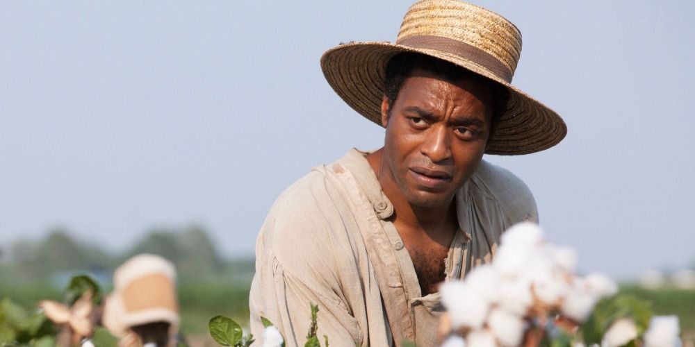 Solomon Northrup on the cotton fields in 12 Years A Slave (2013)