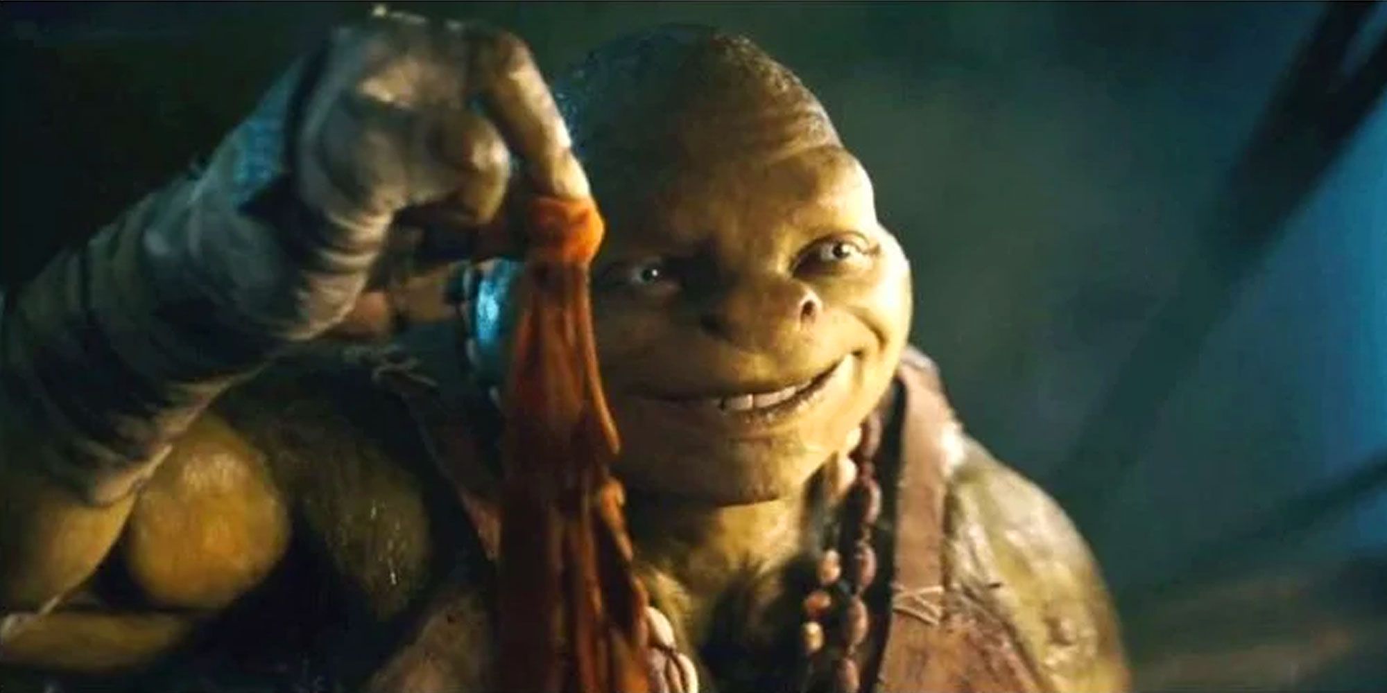 Michelangelo removes his mask in the 2016 Teenage Mutant Ninja Turtles live action movie