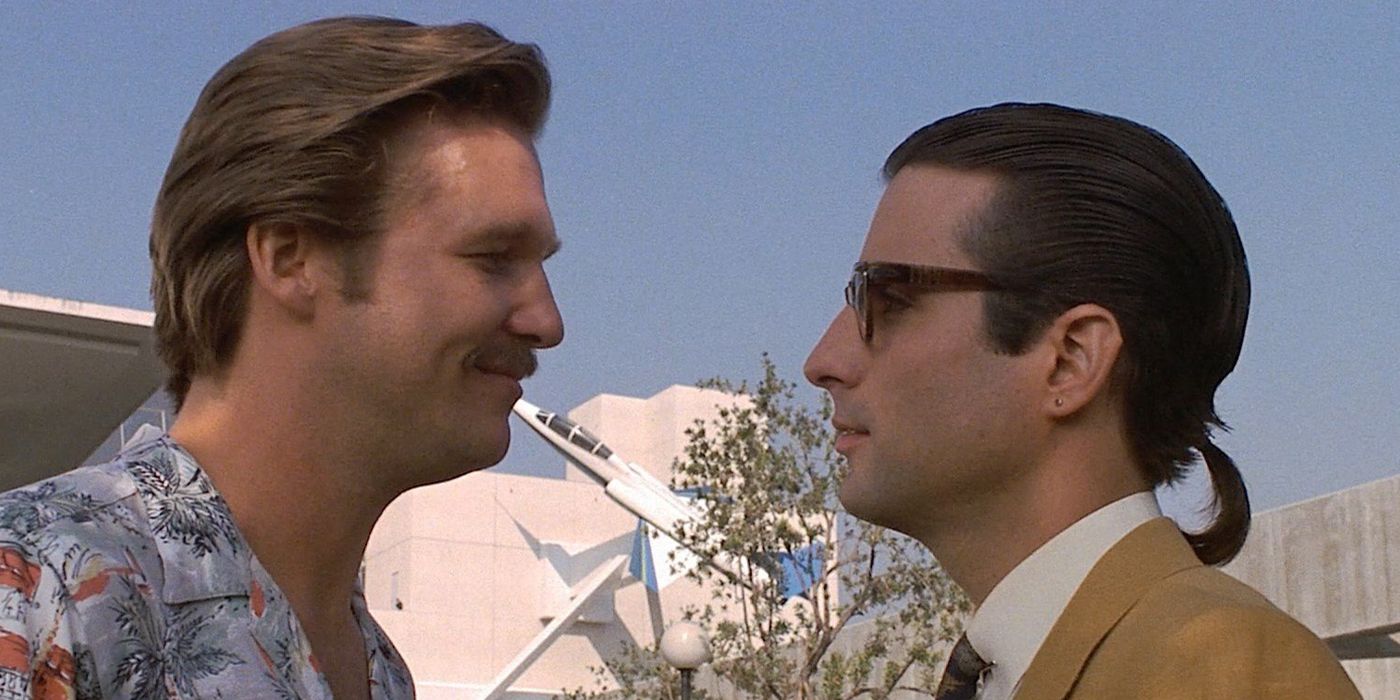 Jeff Bridges and Andy Garcia facing each other in 8 Million Ways To Die