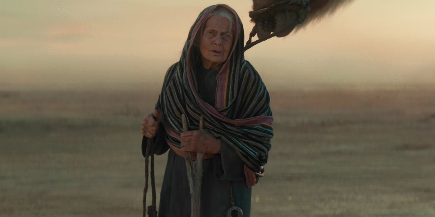 Ann Firbank as Old Woman on Tatooine in The Rise of Skywalker