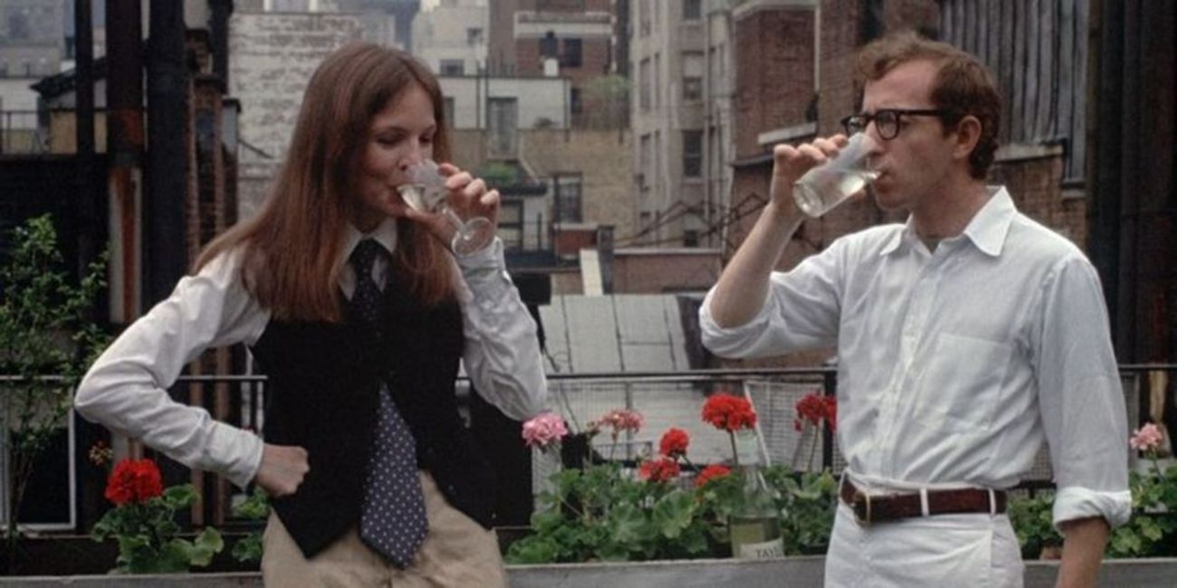 Alvy and Annie talk on a balcony in Annie Hall