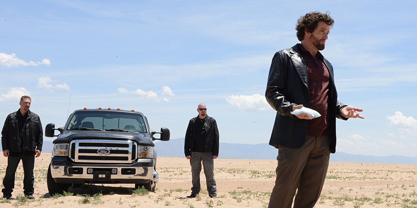 Declan meeting in the desert in Breaking Bad