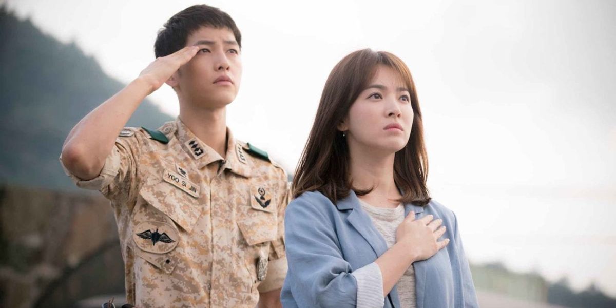 Song Joong‑ki as Yoo Shi‑jin and Song Hye‑kyo Kang as Mo‑yeon in Descendants of the Sun