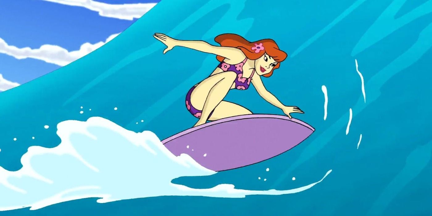 daphne surfing