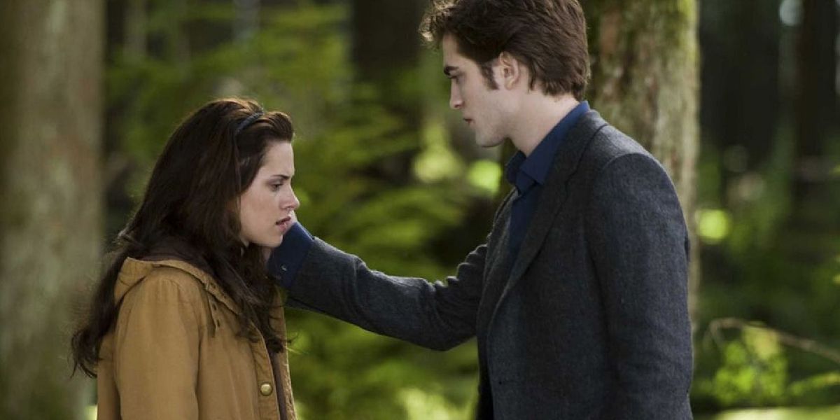 Edward leaves Bella in New Moon