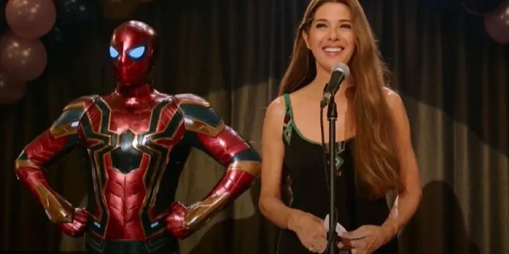 Aunt May and SPider-Man in Far From Home