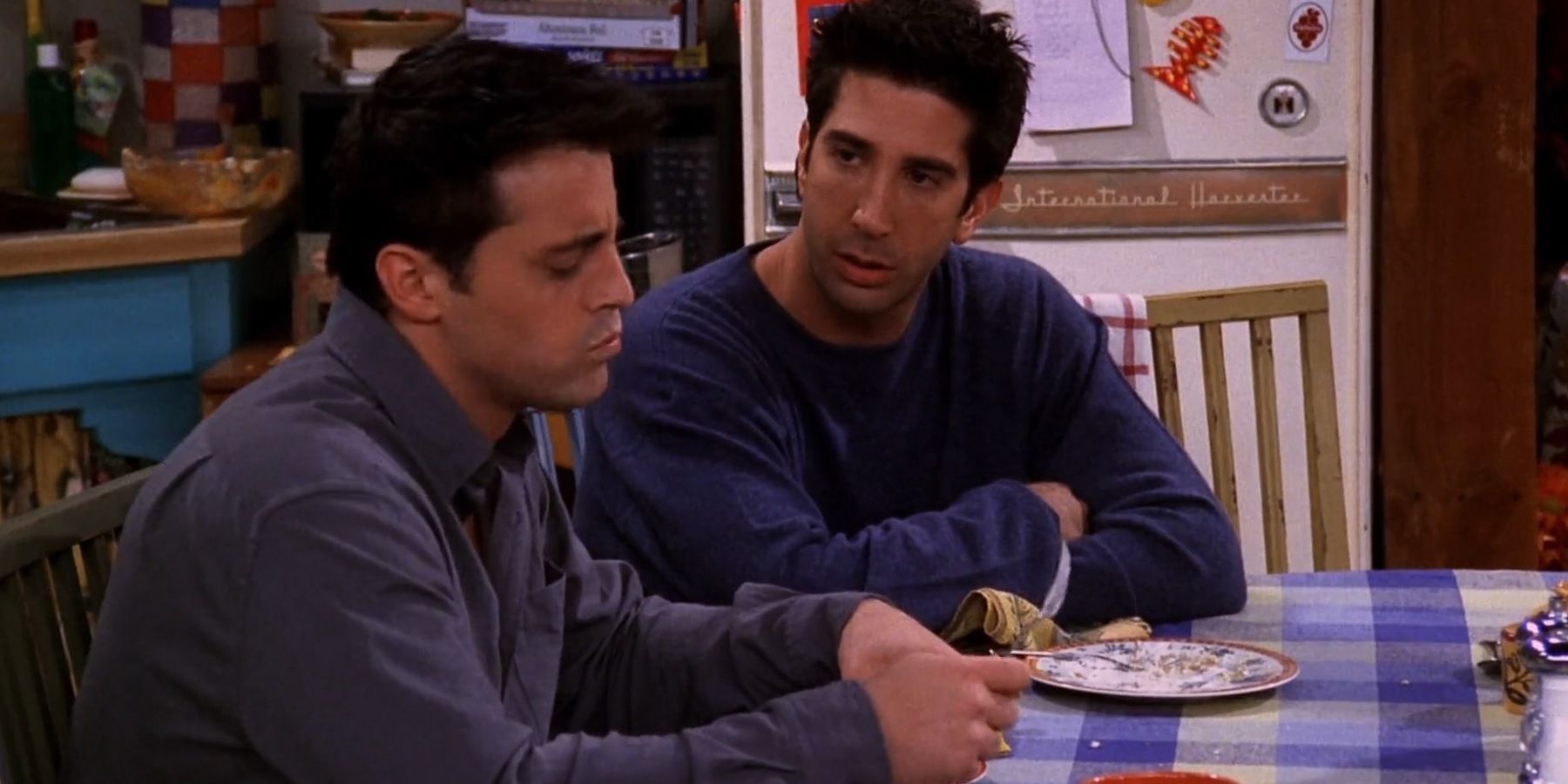 Friends: Ross Joey eat Rachel's meat trifle