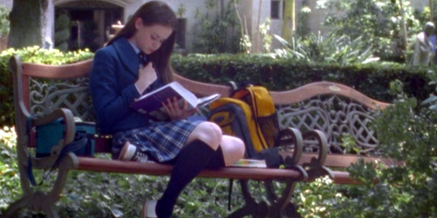 Rory reading a book at Chilton in Gilmore Girls