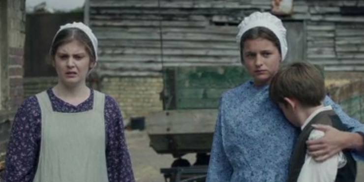The Crown S Princess Diana Emma Corrin S Other Movies Shows Enfant, elle fréquente un pensionnat dont les cours de théâtre attisent son intérêt pour le. the crown s princess diana emma corrin