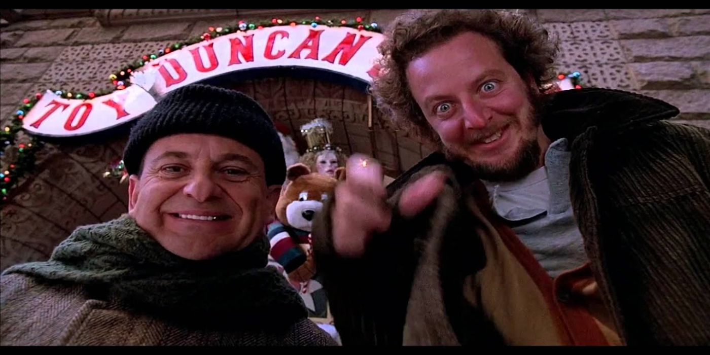 Home Alone 1 & 2: 10 Worst Marv & Harry Injuries, Ranked