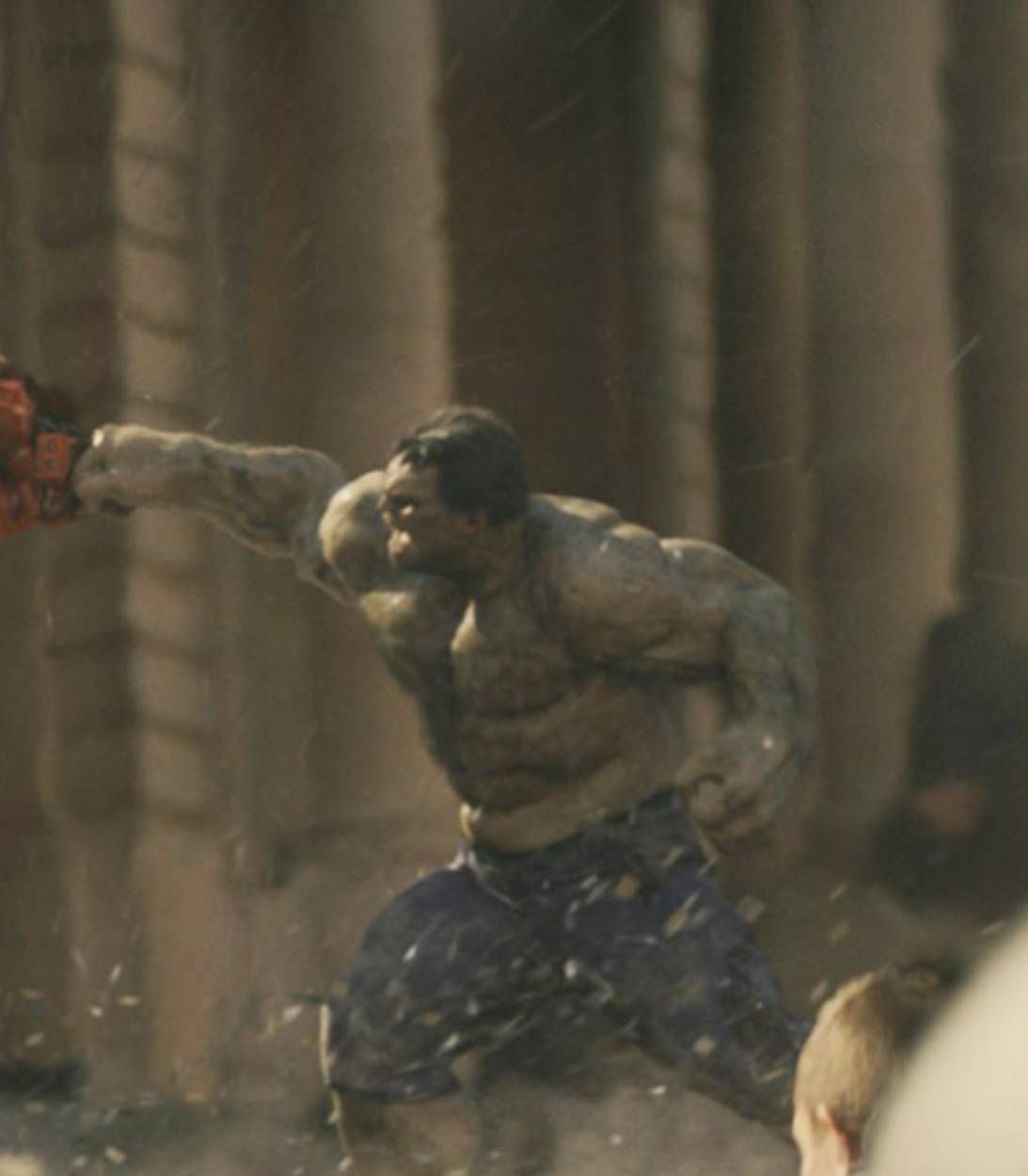 Hulk in Avengers Age of Ultron pic vertical