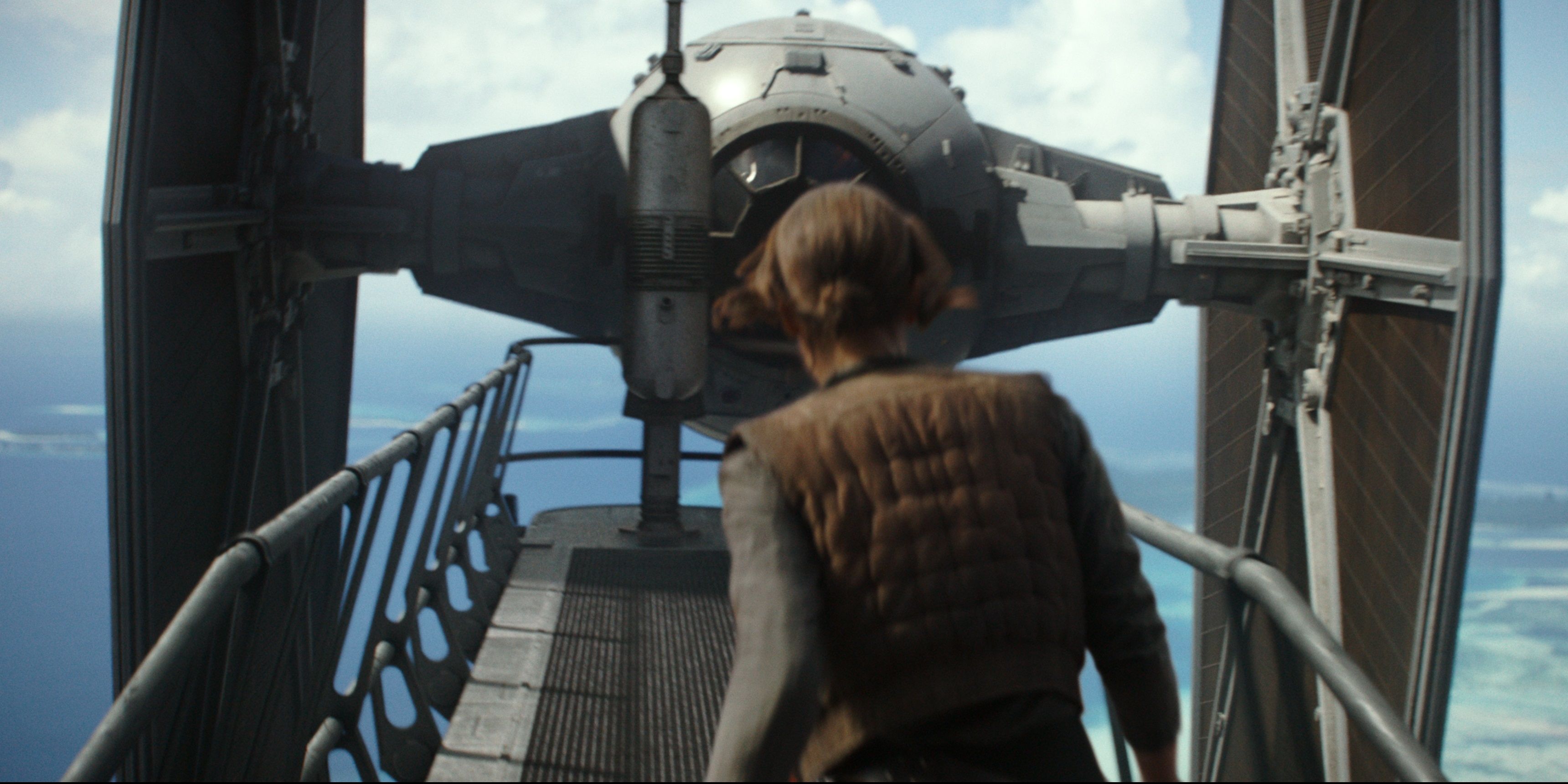 Jyn faces down a TIE fighter in the Rogue One trailer