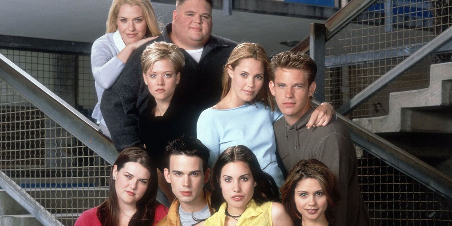 Leslie Bibb As Brooke McQueen In Popular Along With The Rest Of The Cast