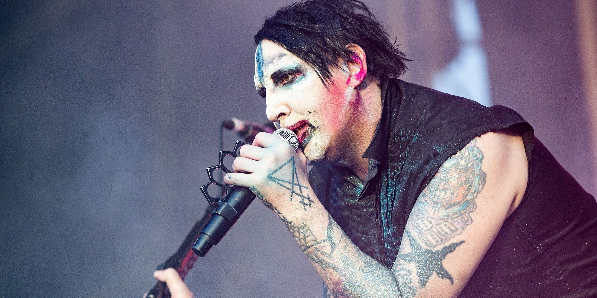 Marilyn Manson singing on stage