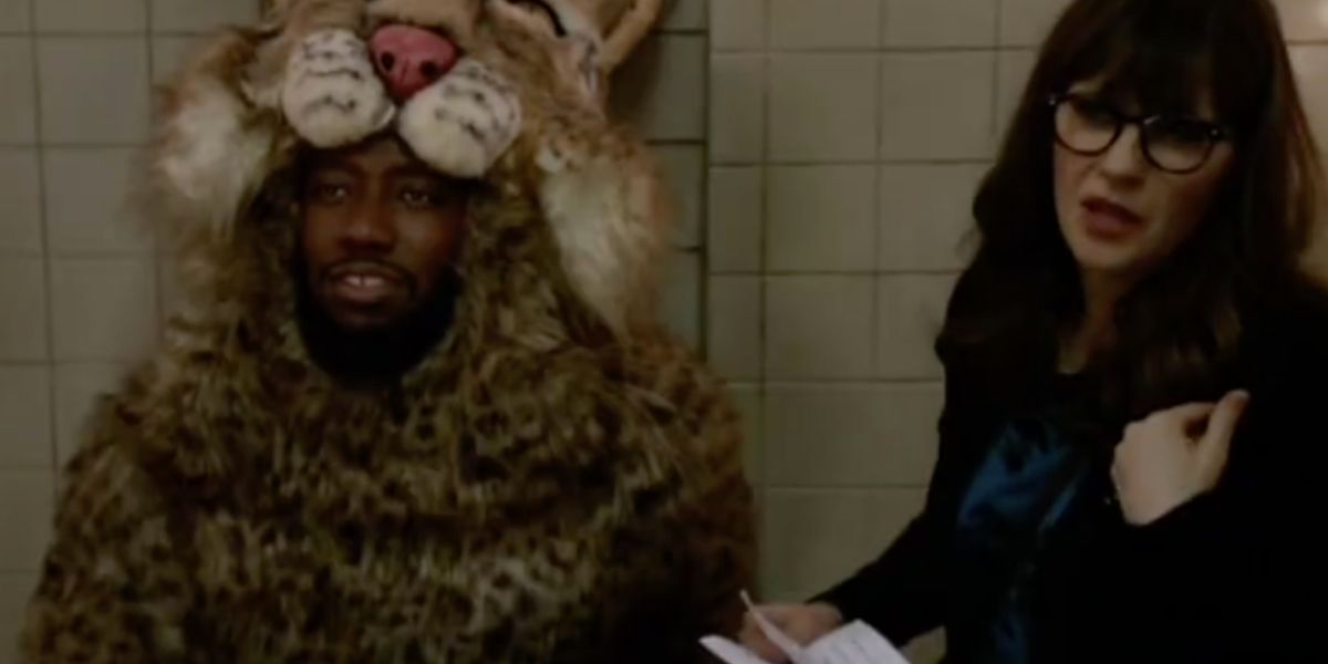 Winston wears a bobcat costume to propose to Aly with Jess' help in New Girl