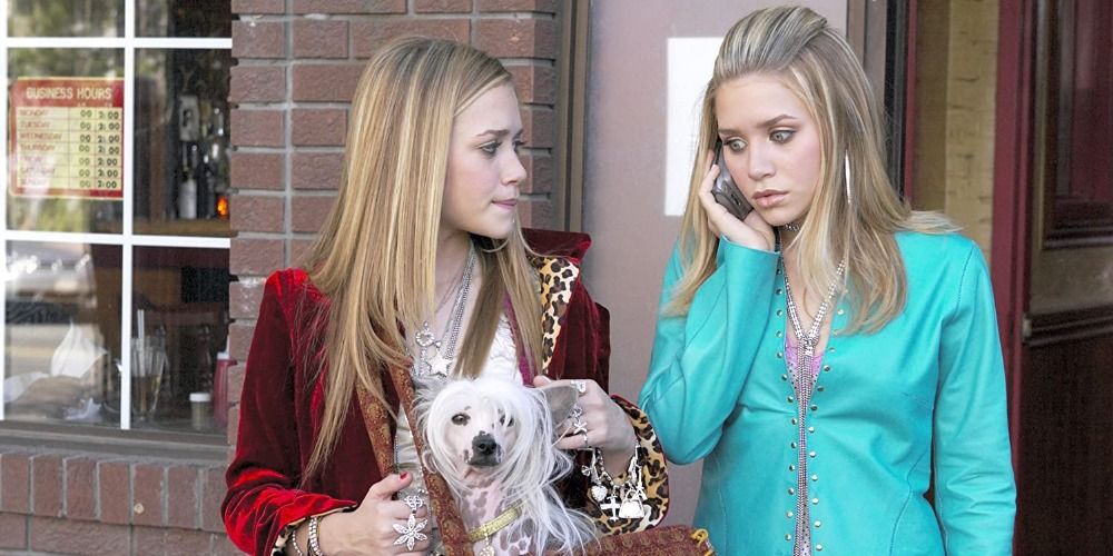 New York Minute (2004) starring Mary-Kate and Ashley Olsen as Roxy and Jane Ryan; the girls after their beauty shop makeover