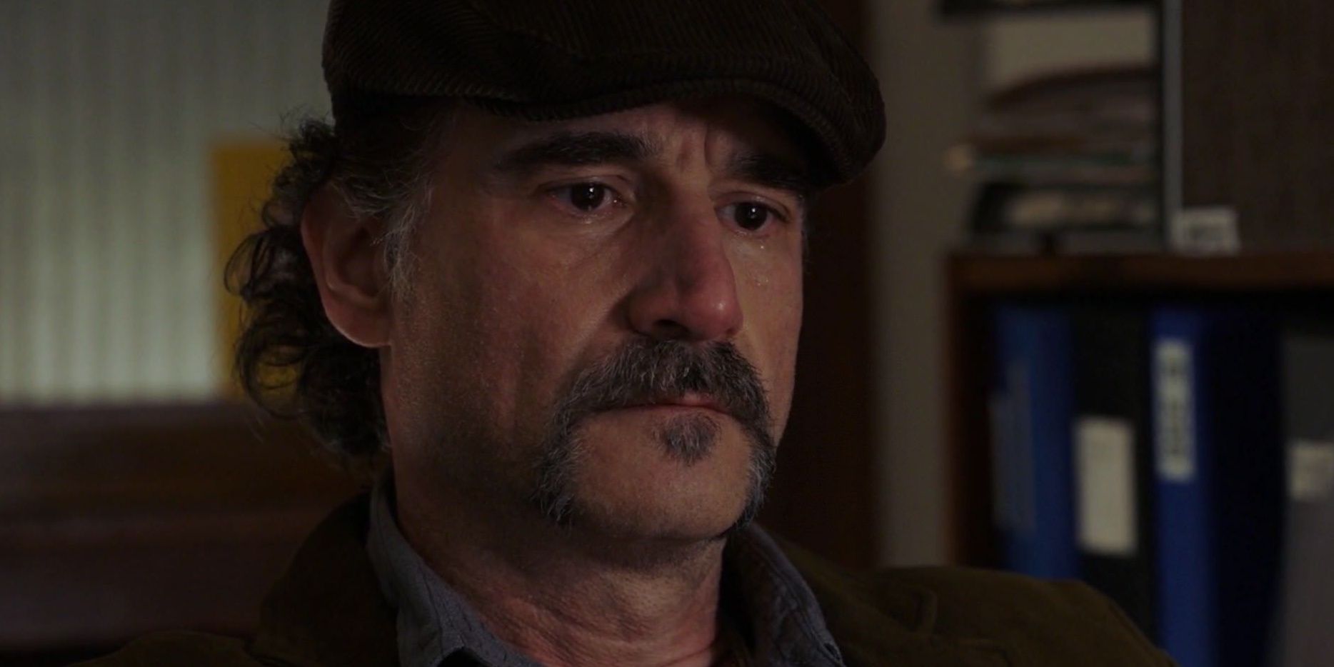 Olinsky explains why he wears diapers in Chicago PD