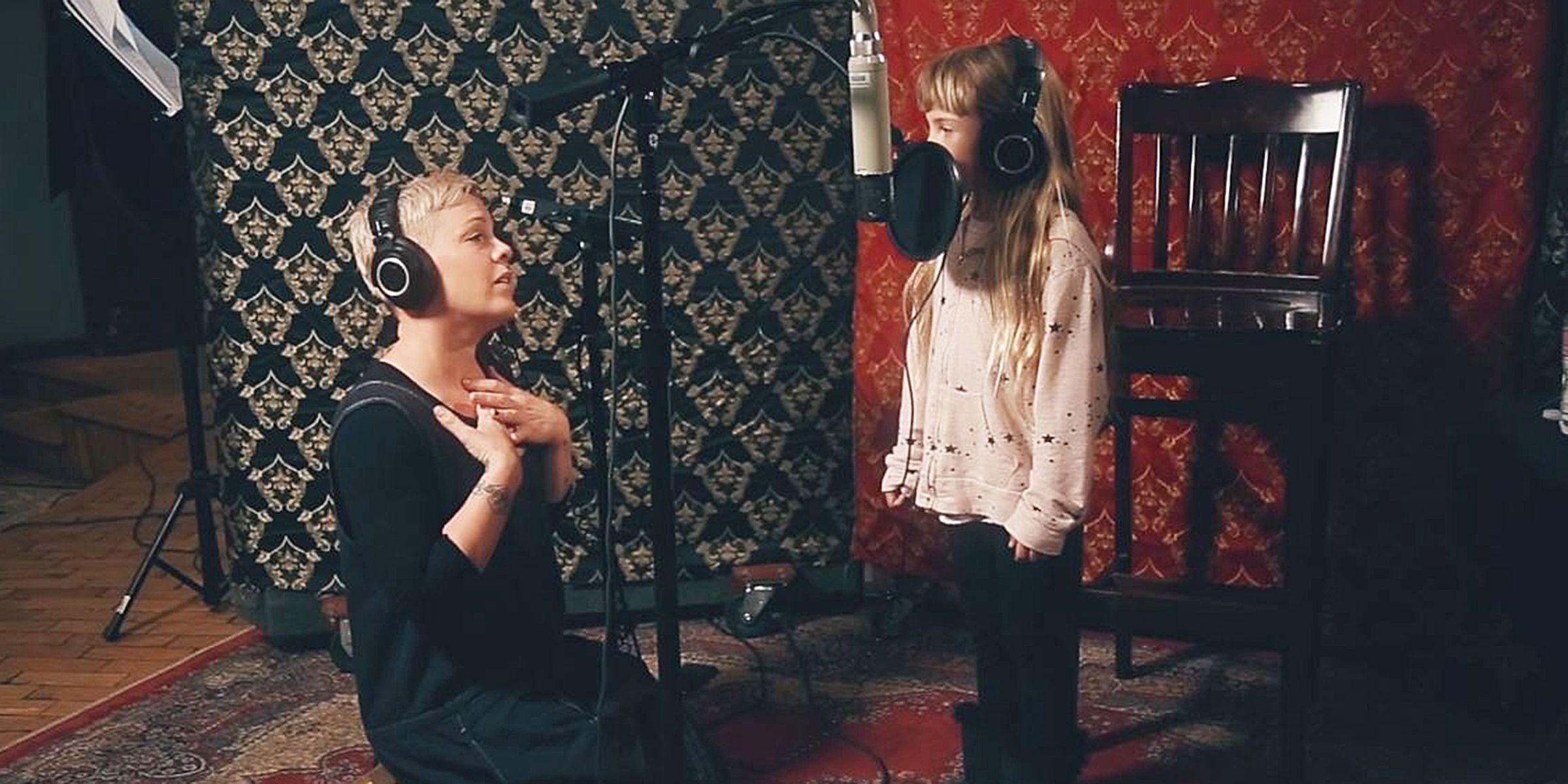 Pink and her daughter Willow recording A Million Dreams