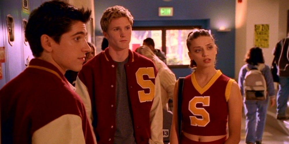 Buffy The Vampire Slayer: 10 Things About Sunnydale High That Make No Sense