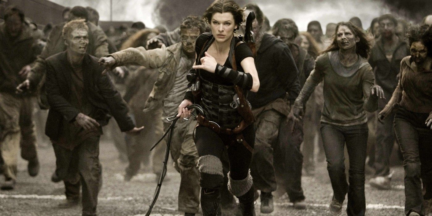 Resident Evil Zombies chasing Alice down a street
