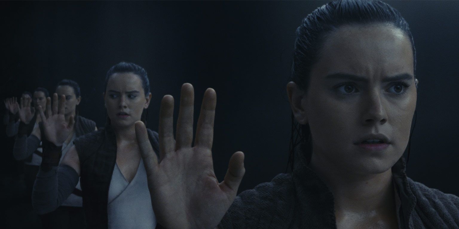 Rey has a Force vision in The Last Jedi
