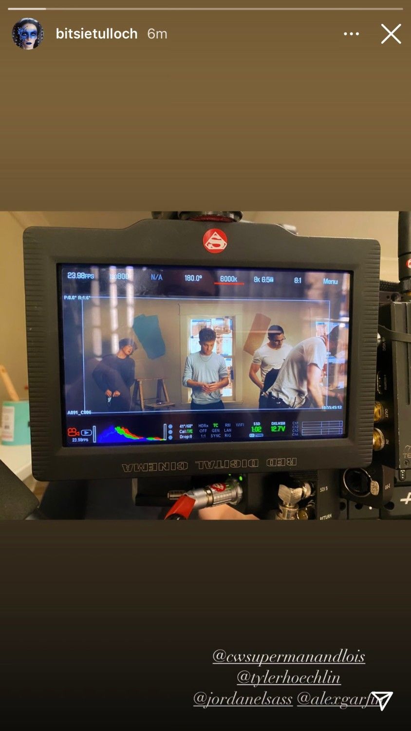 Superman & Lois Set Photo Gives First Look at Kal-El’s Sons