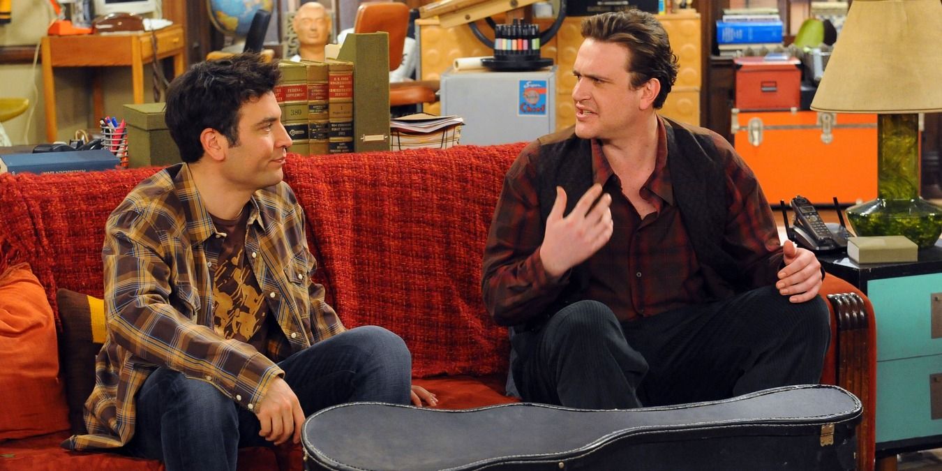 Ted and Marshall on the couch in How I Met Your Mother