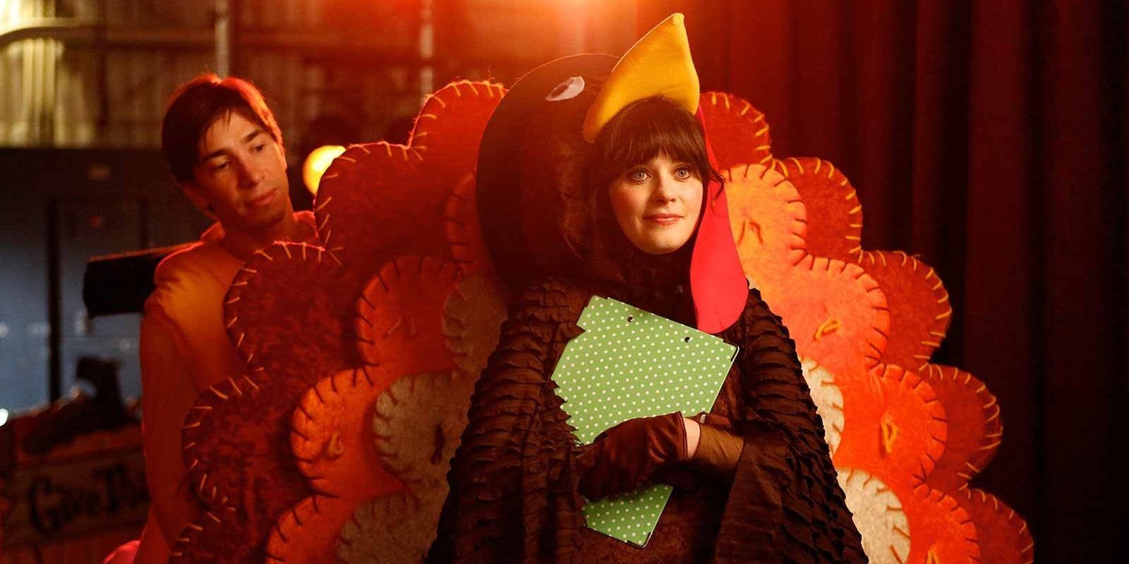 Jess dressed as a turkey with Paul behind her in New Girl