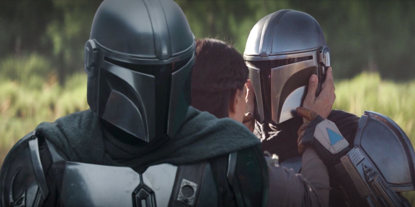 Why Bo-Katan's Mandalorians Remove Their Helmets, But Din Djarin Doesn't