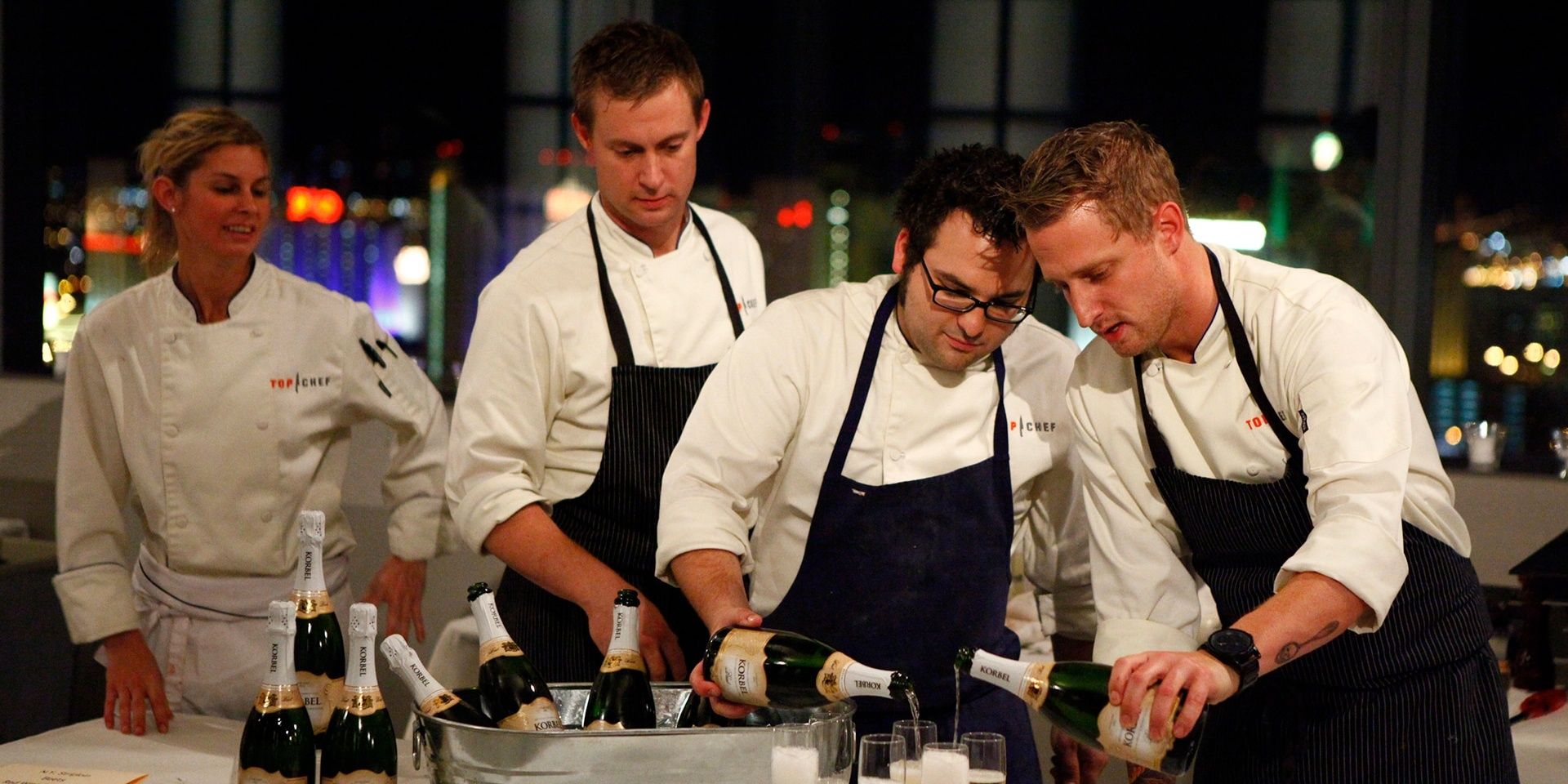 Contestants cooking in Top Chef's sixth season